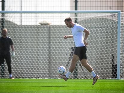 Christian Eriksen, durante un entrenamiento en Qatar, esta semana.