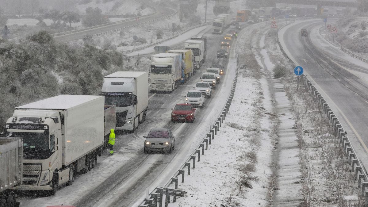 Cuando se irá la nieve de nuestras carreteras y calles? Tenemos