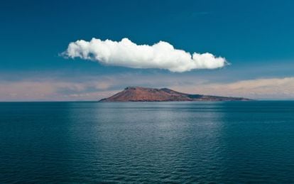 Vista de la isla Amantani, en la parte peruana del lago Titicaca.
