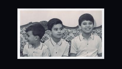 Desde la izquierda, Álvaro, Enrique y Javier Urquijo, en una imagen del álbum familiar. 