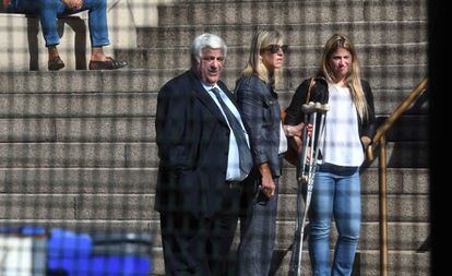 El empresario argentino Alberto Samid, el 18 de marzo pasado frente a los tribunales de Buenos Aires, donde enfrenta una causa por por evasión fiscal.