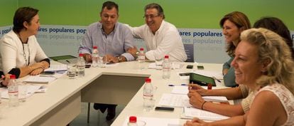 Zoido durante la reuni&oacute;n de la c&uacute;pula directiva del PP andaluz celebrada ayer.