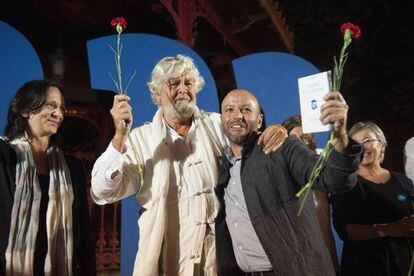 Luis Villares con Xos&eacute; Manuel Beiras y Carolina Bescansa, ayer en la Alameda de Ourense.