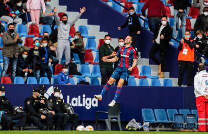 Roberto Soldado celebra el 1-0 ante el Mallorca.