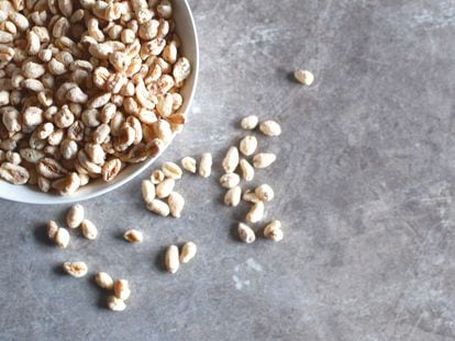 Copos de trigo enriquecidos con vitaminas: ¿es necesario o un simple reclamo publicitario?
