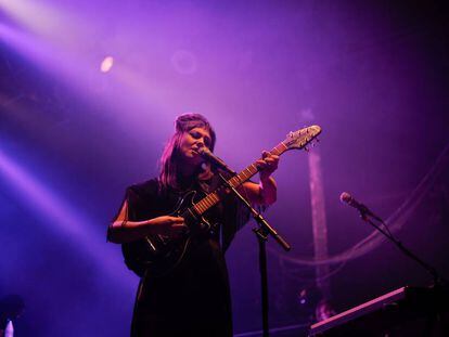 Angel Olson en el Razzmatazz.