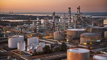 La refinería de Cepsa en Palos de la Frontera (Huelva), en julio de 2020.
