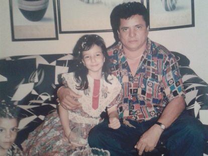 Diana López Zuleta junto a su padre Luis López Peralta.
