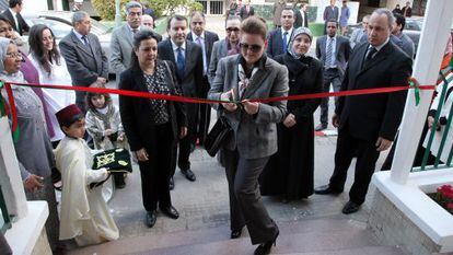 La princesa Lalla Zineb inaugura un centro infantil en Rabat.