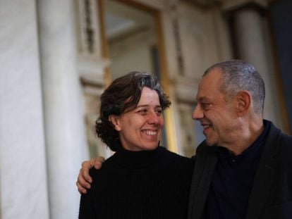 La actriz Miriam Iscla y el director Llu&iacute;s Pasqual en la presentaci&oacute;n de &#039;Mujer no reeducable&#039; el lunes en el Teatro Espa&ntilde;ol.