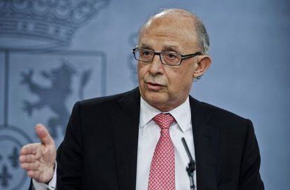 El ministro de Econom&iacute;a, Crist&oacute;bal Montoro