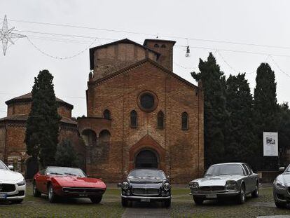 De izquierda a derecha, varios modelos importantes en la historia de la compa&ntilde;&iacute;a: el nuevo Ghibli, el Ghibli de 1967, el 3500 GT de 1957, el Quattroporte de primera generaci&oacute;n (1963) y el Quattroporte de 2013.