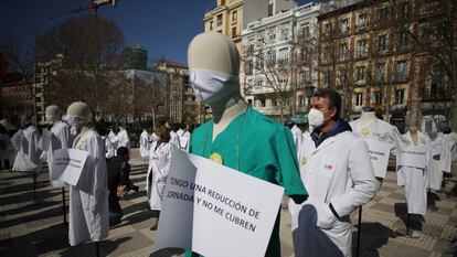 Protesta de médicos de atención primaria en Madrid el pasado mes de marzo. /