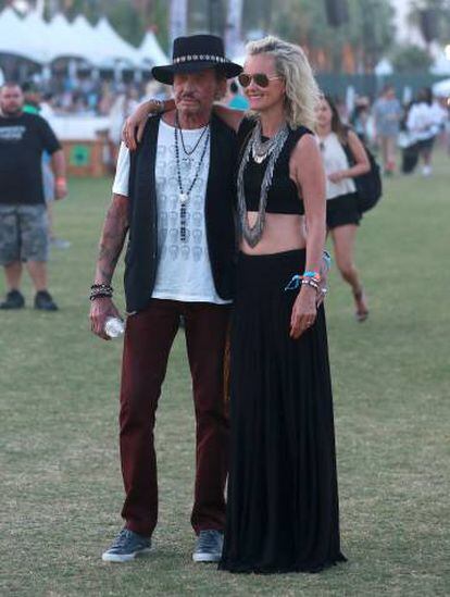 Johnny Halliday y Laeticia Boudou en 2015 en un festival de música en California.