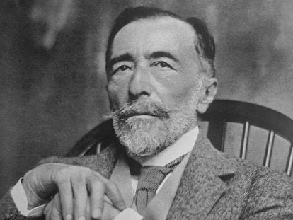 Retrato del novelista polaco Joseph Conrad.