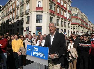 Javier Arenas, en el acto electoral celebrado en Málaga antes del atentado.