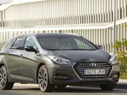 Hyundai i40 CW 2015.