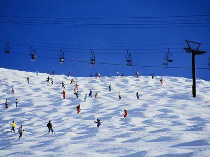 Imagen de archivo de una estación de esquí.