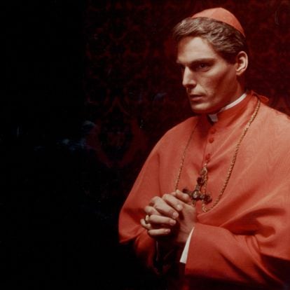 El capellán John Flaherty (Christopher Reeve) en Monseñor

¿Qué pasa si Superman desembarca en el Vaticano? Pues imaginen, todos revolucionados. Hasta la mafia. No les culpamos.