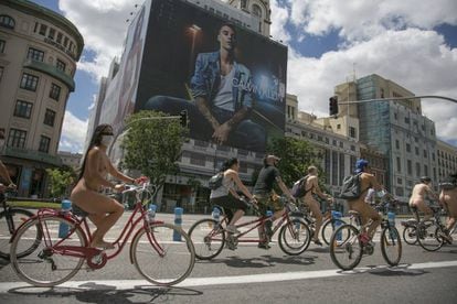 Celebración de la marcha ciclonudista World Naked Bike Ride 2020, el pasado 13 de junio en Madrid.