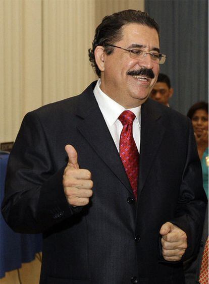 El depuesto presidente hondureño, Manuel Zelaya, durante su visita a Washington.