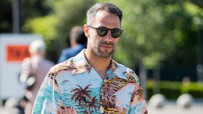 Short-sleeved Hawaiian shirts are a summer classic that give a lot of play.  GETTY IMAGES.
