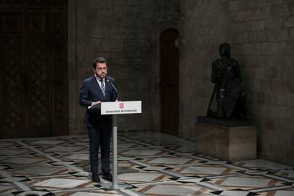 El presidente de la Generalitat, Pere Aragonès, comparece este viernes en rueda de prensa, en el Palau de la Generalitat. 