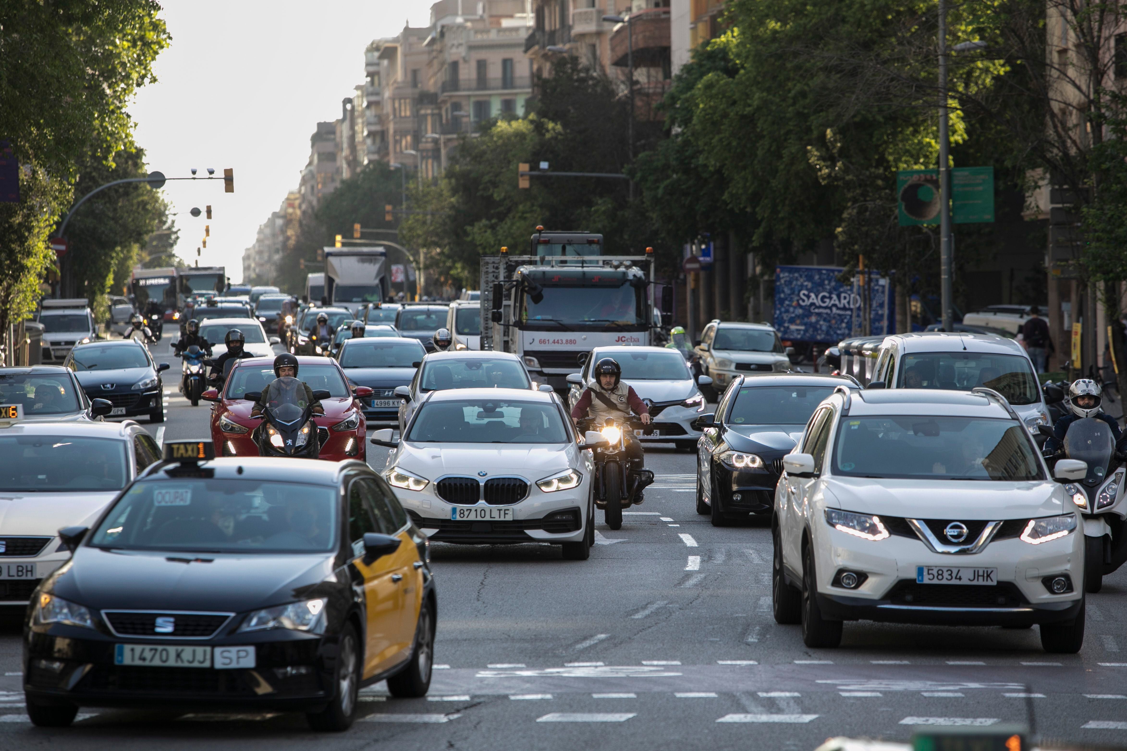 12/05/2022 - Barcelona - Reportaje sobre movilidad en Barcewlona. Recorrido en coche, moto, bici y transporte publico desde el Forum hasta la Plaza de España. Foto: Massimiliano Minocri