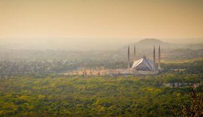 Vista de la mezquita de Shah Faisal, en Islamabad (Paquistán).
