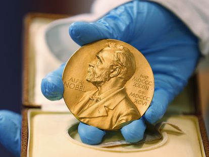 Medalla que la Academia entrega a los ganadores del Premio Nobel.