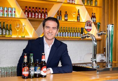 Ricardo Nuncio asume el puesto de director de distribución y ventas a hostelería de Heineken España, y Manuel Román, que ocupaba el puesto hasta ahora, pasa a ser director sénior de ventas en México. Nuncio se incorporó a la compañía en 2010 como parte de la adquisición de Femsa Cerveza y cuenta con más de 20 años de experiencia en puestos de liderazgo comercial. Hace tres años fue designado director regional de ventas para el noreste de México.