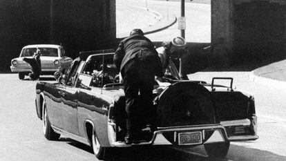 Foto del asesinato de John F. Kennedy en 1963, en Dallas, EE UU.