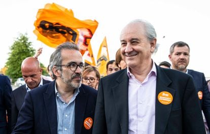 Paulo Rangel, a la izquierda, junto al presidente del PSD, Rui Rio, durante la campaña para las elecciones europeas en mayo de 2019.