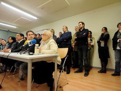 Dirigentes cr&iacute;ticos del PSE alav&eacute;s, durante su comparecencia en Vitoria.