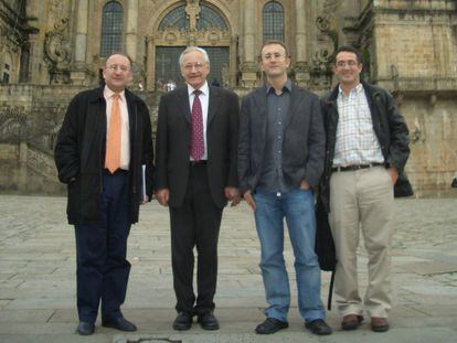 Los fundadores de Mestrelab junto al Nobel de Química Richard Ernst, en una visita que este realizó a Santiago de Compostela. De izquierda a derecha: Javier Sardina, Richard Ernst, Carlos Cobas y Santiago Domínguez.