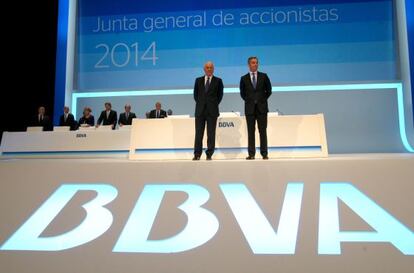 El presidente y el consejero delegado del BBVA, en la junta de accionistas