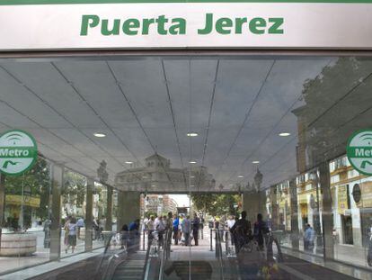 Inauguraci&oacute;n de la estaci&oacute;n de Puerta Jerez de la linea 1 del metro de Sevilla, en 2009. 