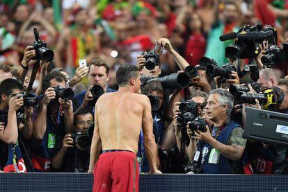 Cristiano Ronaldo celebra el triunfo de Portugal frente a Francia en la Eurocopa