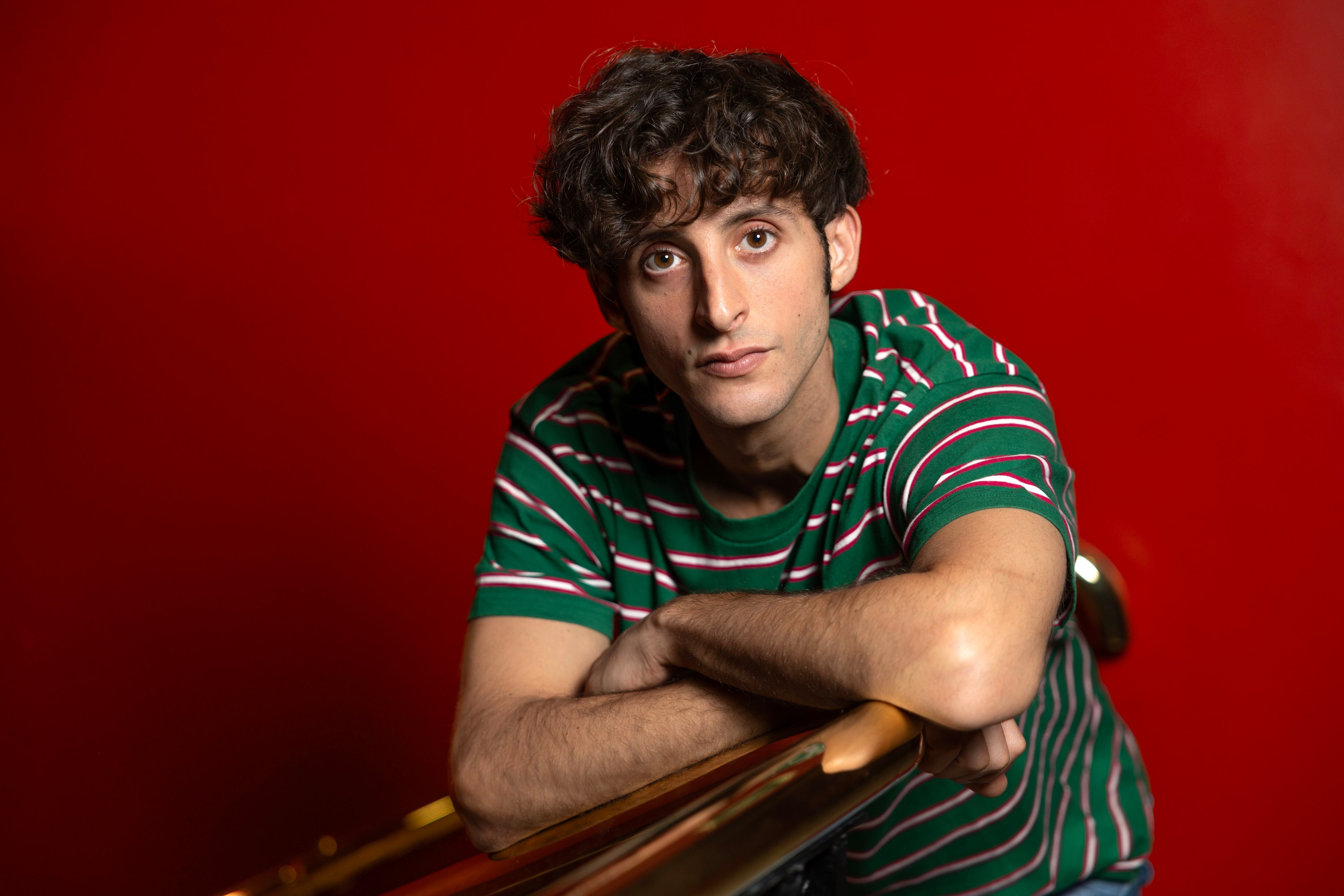 Daniel Ibáñez, actor: “Miguel Hernández es un poeta de luz y esperanza”