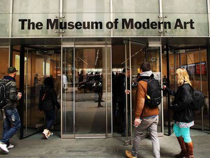 Visitantes en el Museo de Arte Moderno (MoMA) de Nueva York