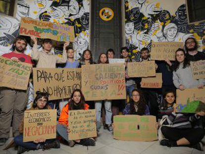 Las asociaciones Juventud por el Clima y Fridays for Future preparan la protesta convocada este viernes a nivel mundial para denunciar  la emergencia climática  del planeta