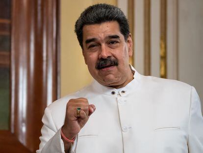 Nicolás Maduro, presidente de Venezuela, habla durante una reunión en el Palacio de Miraflores en Caracas, el lunes 29 de agosto de 2022.