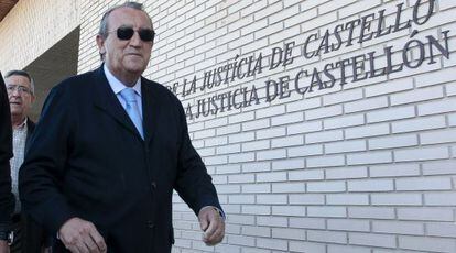 El expresidente de la Diputación de Castellón Carlos Fabra, antes de declarar ante la juez.