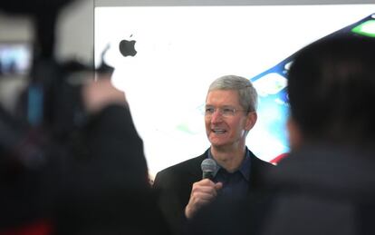Tim Cook, en una reciente visita a China.