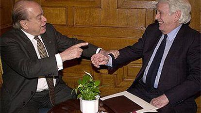Jordi Pujol y Jorge Semprún, ayer en Madrid, poco antes de la entrega del Premio Blanquerna.