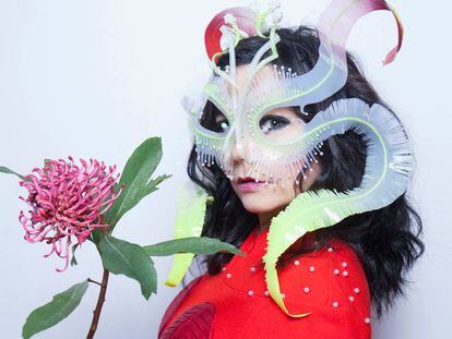 El 'gameleste' de Björk y otros instrumentos raros inventados por músicos