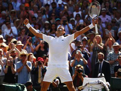 Djokovic celebra su triunfo en la final de Wimbledon contra Anderson, el pasado domingo.