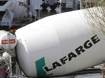 La cementera Lafarge, imputada por crímenes contra la humanidad