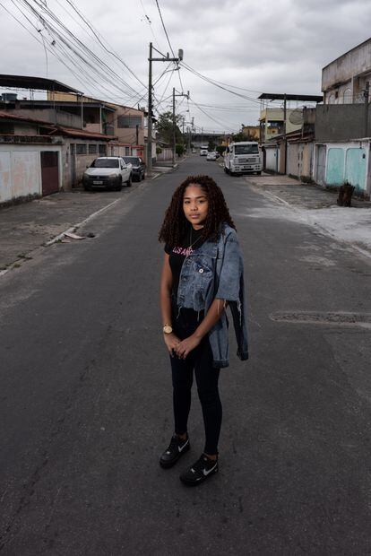 “Yo creo en el sistema de voto electrónico, porque siempre ha sido así y no hay razón para no creerlo".
Joselaine Vitória, 18
(estudiante)
 
