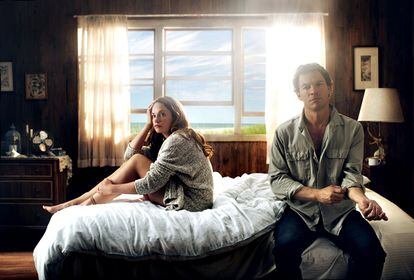 Ruth Wilson y Dominic West en la serie 'The Affair'.